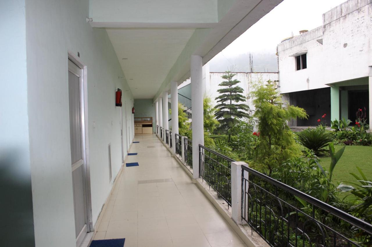 Kanara Hotel Bhīm Tāl Esterno foto
