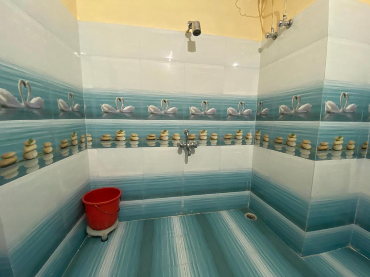 Kanara Hotel Bhīm Tāl Esterno foto