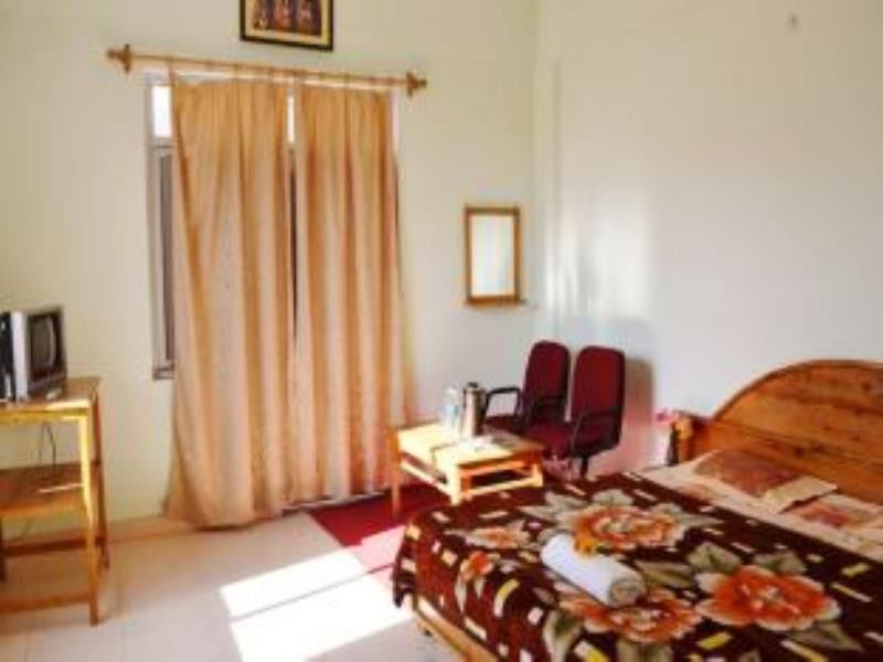 Kanara Hotel Bhīm Tāl Esterno foto