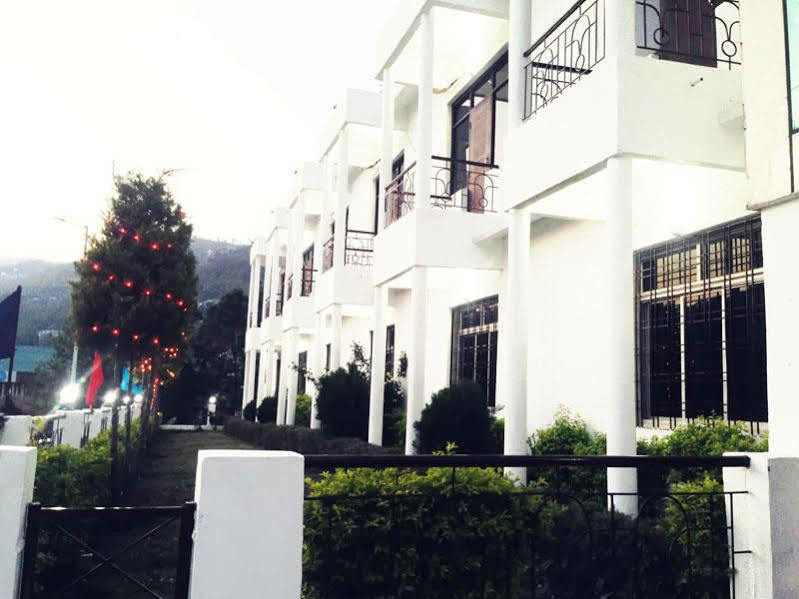 Kanara Hotel Bhīm Tāl Esterno foto